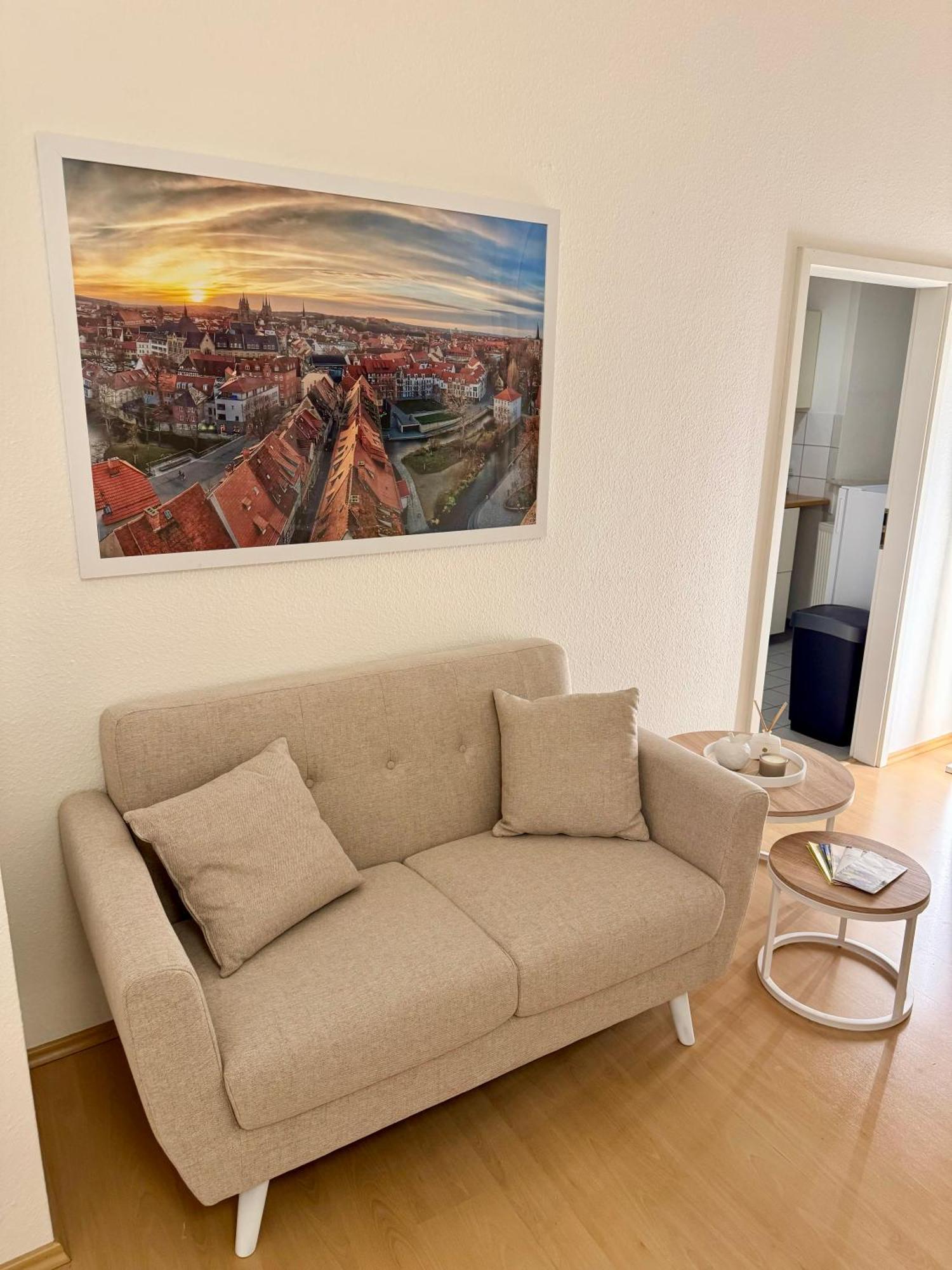 Ferienwohnung Schildblick Modernes Apartment Direkt In Der Altstadt Von Erfurt Nahe Der Kraemerbruecke - Beste Innenstadtlage Exterior photo